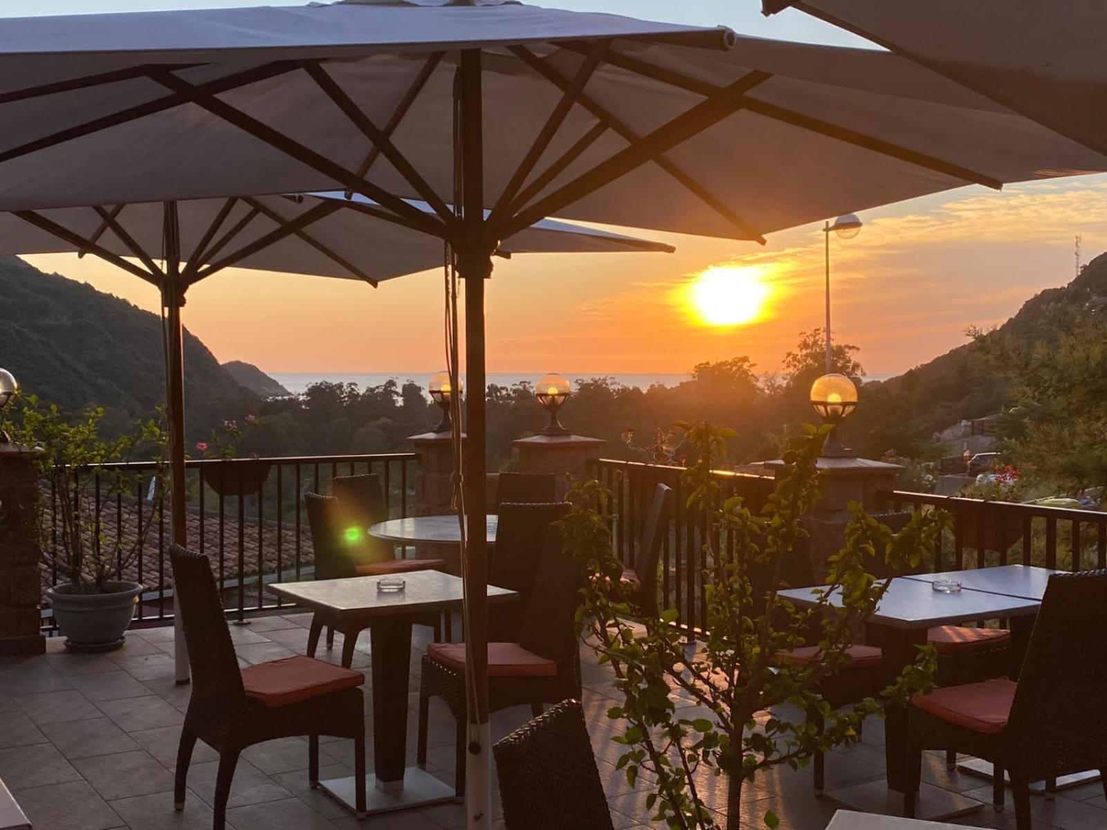 Le Porto T3 55M2 Vue Mer Immeuble Traditionnel En Pierre De Taille Avec Prestations Exceptionnelles Barbecue Ordinateur Videosurveillance Terrasse Panoramique Εξωτερικό φωτογραφία