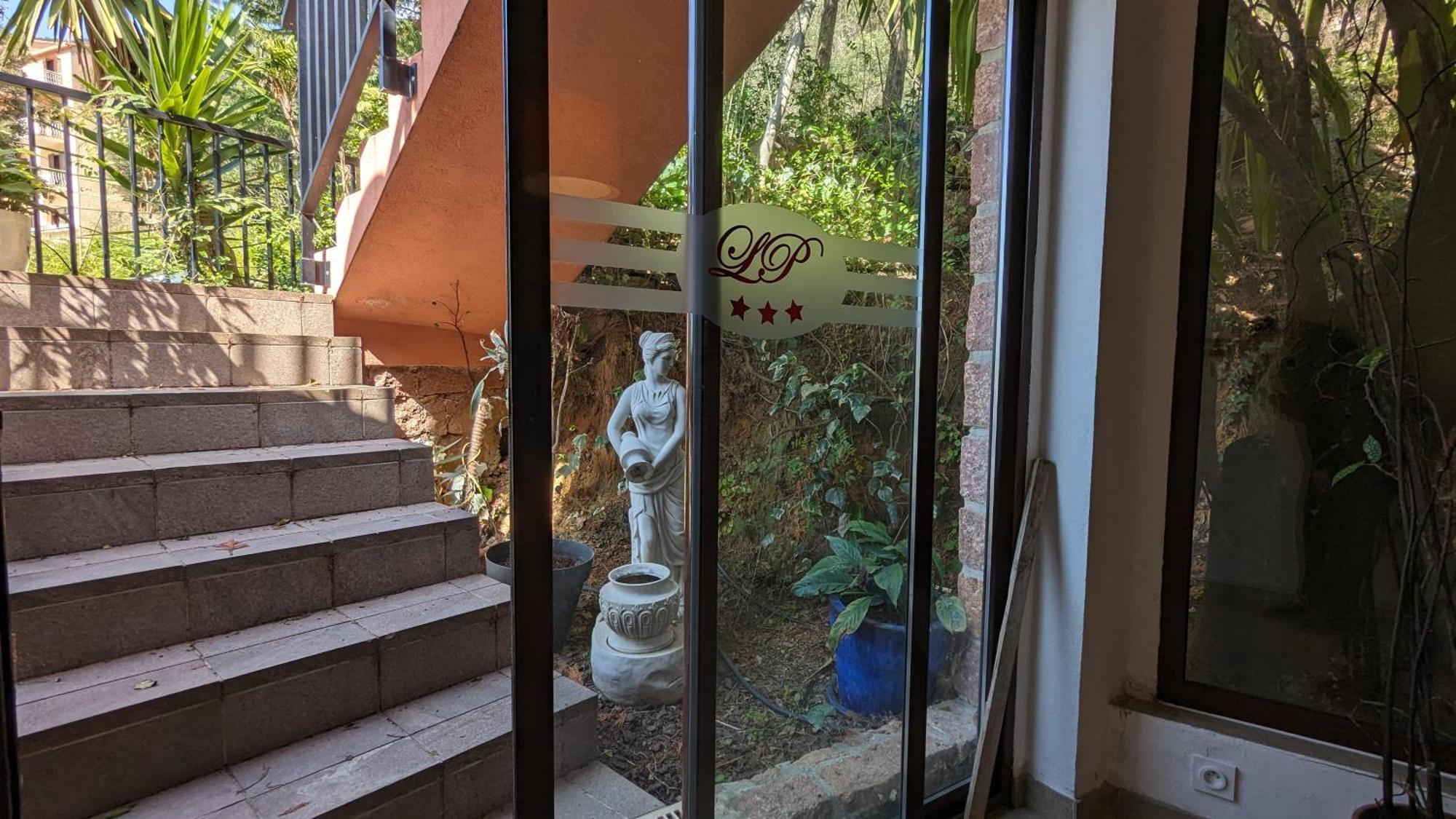 Le Porto T3 55M2 Vue Mer Immeuble Traditionnel En Pierre De Taille Avec Prestations Exceptionnelles Barbecue Ordinateur Videosurveillance Terrasse Panoramique Εξωτερικό φωτογραφία